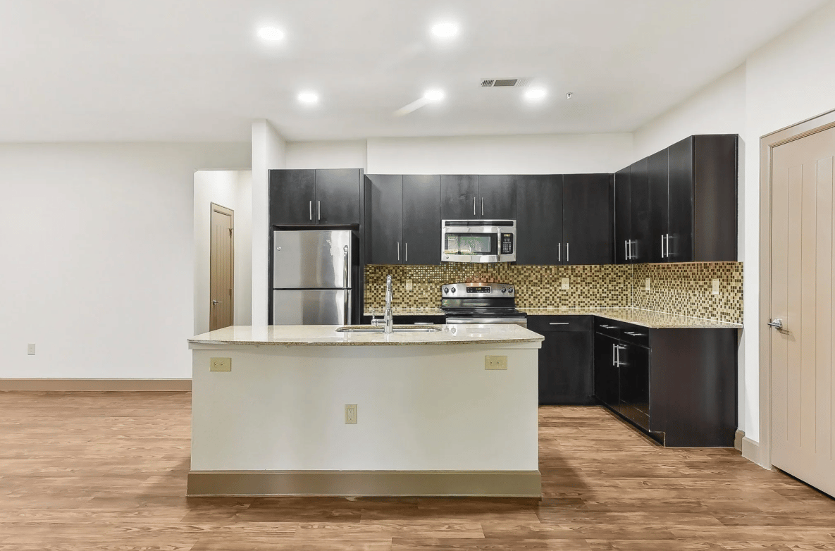 Up to 8 Weeks Free on select units with 12+ month leases