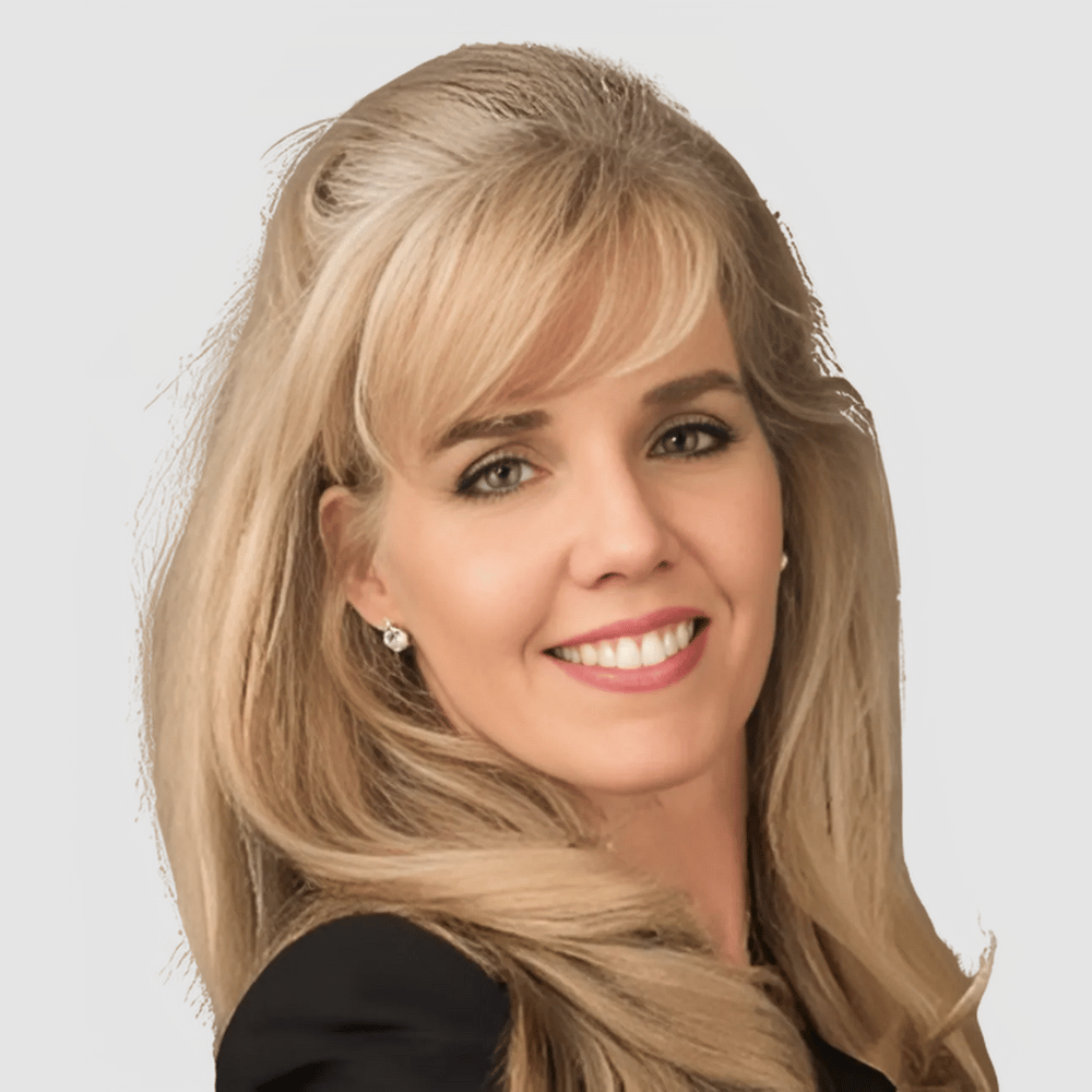 Camellia Coray Springs, CO Real Estate Agent Headshot