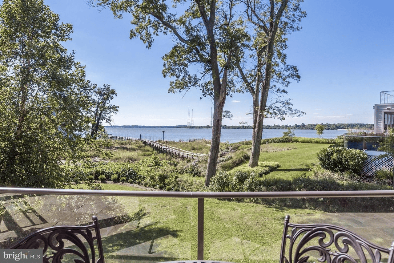 1407A Sharps Point Rd
