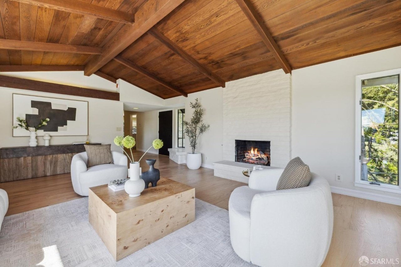 12769 Dianne Dr