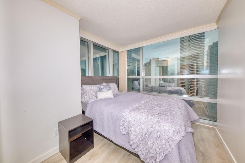 1050 Burrard St, #2303