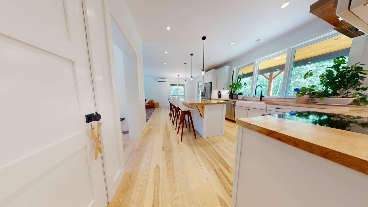 Modern Stratton Mountain Luxury 