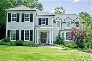8 Horseguard Ln