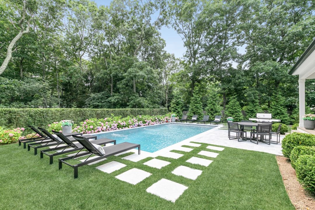 90 Roses Grove Rd