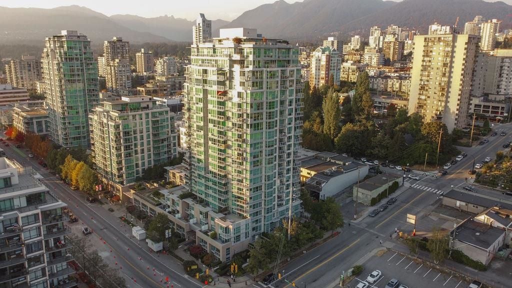 188 E Esplanade, #2205