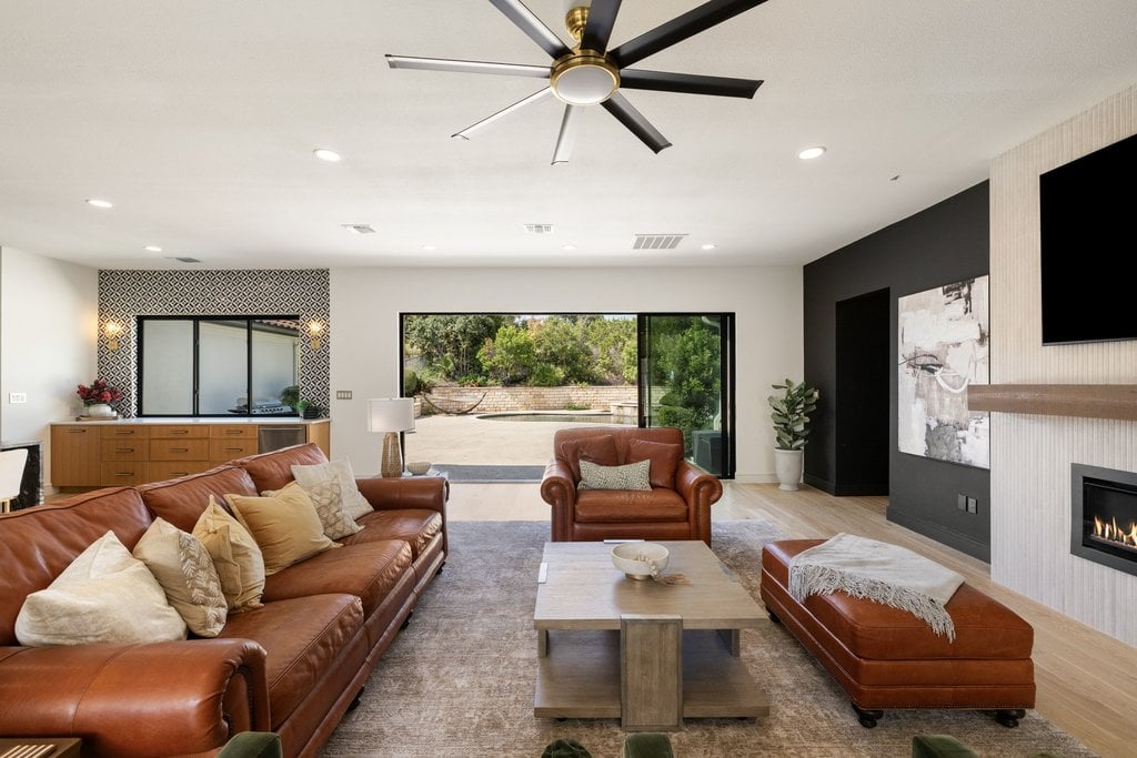 34 Autumn Oaks