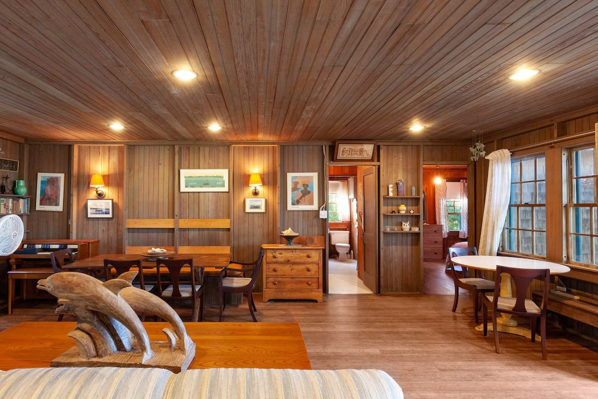 Martha's Vineyard Waterfront Retreat