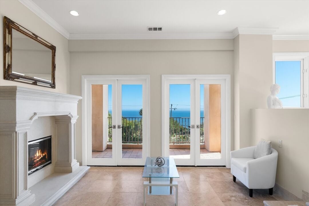 Puesta Del Sol St, 90265