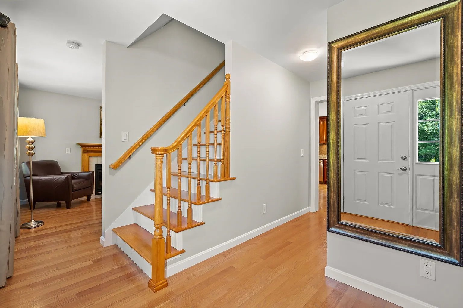 2 Brookside Ln