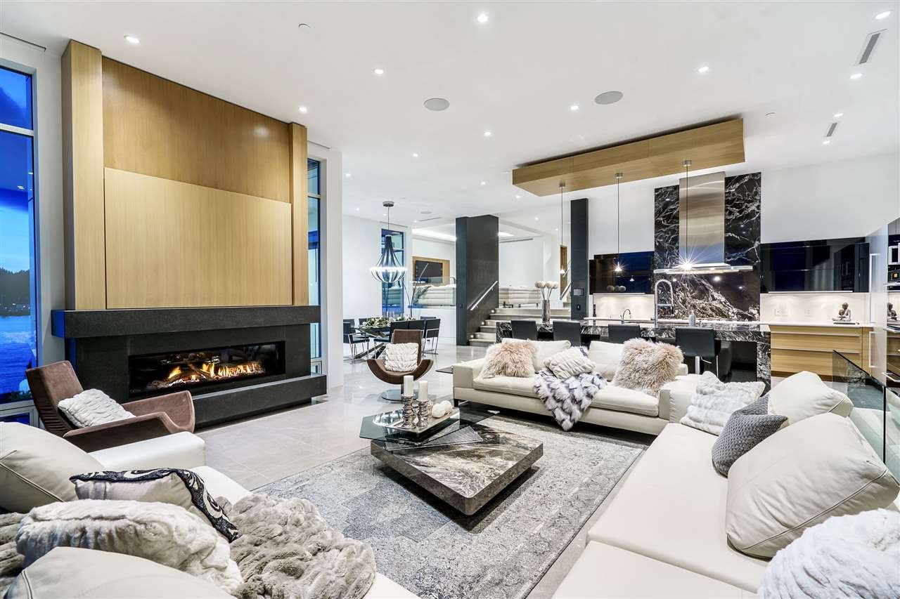 3906 Marine Dr