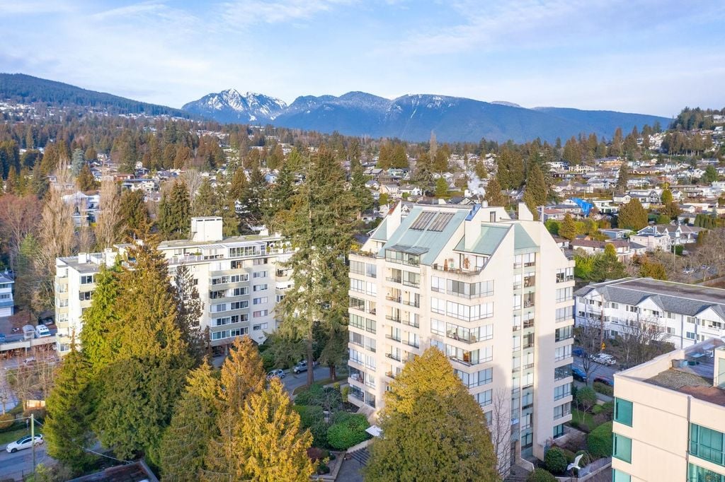 1412 Esquimalt Ave, #701