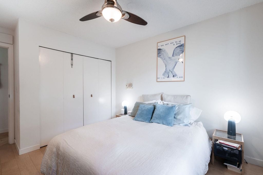 2328 Oxford St, #204