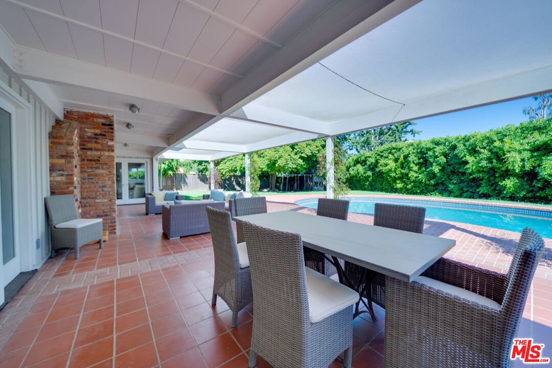 Chateau Villa