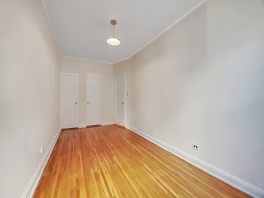 657 East 26th Street #5R