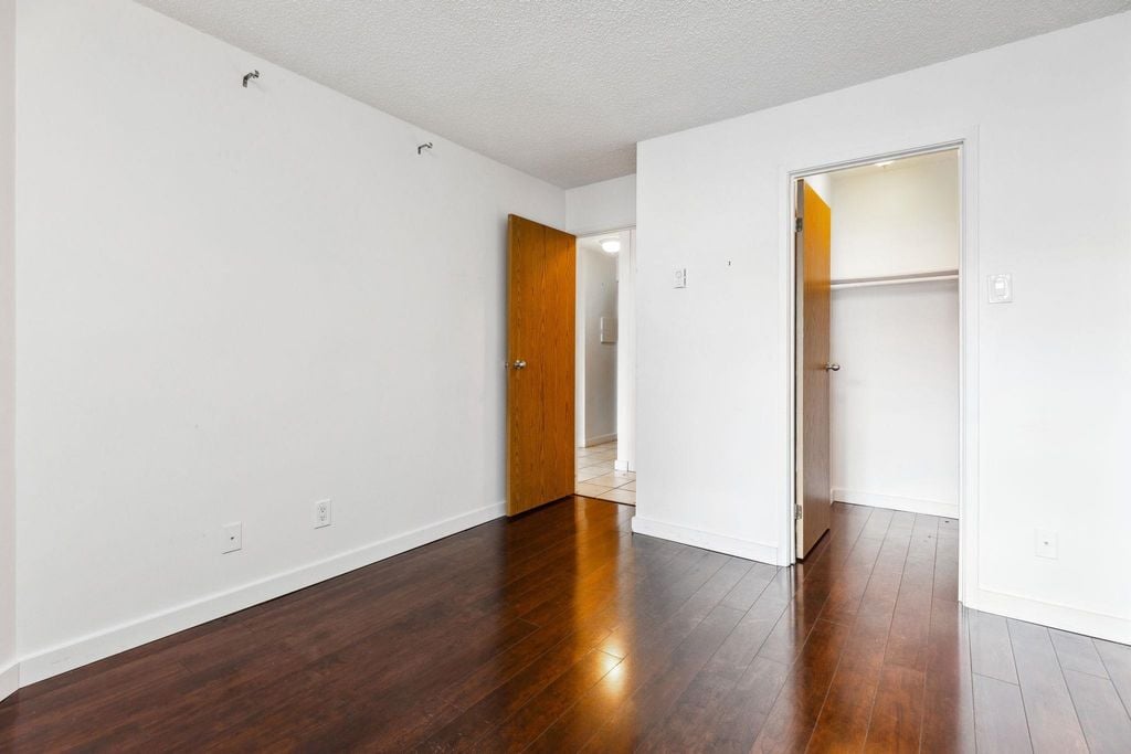 1350 Comox St, #212