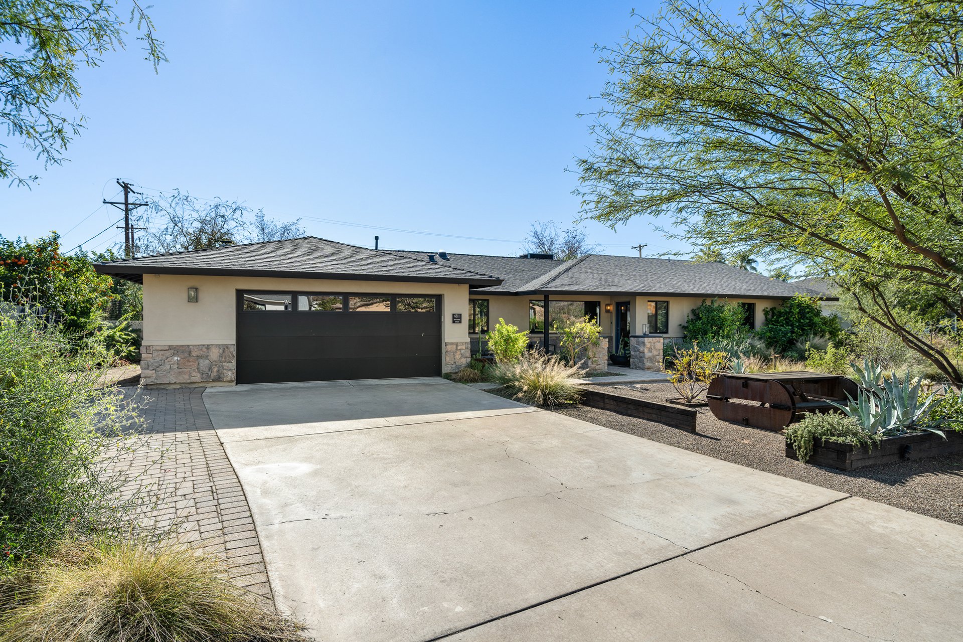 6511 E MONTEROSA Street