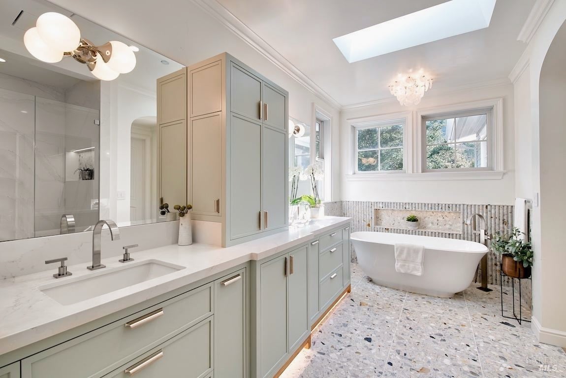 36 Evergreen Dr