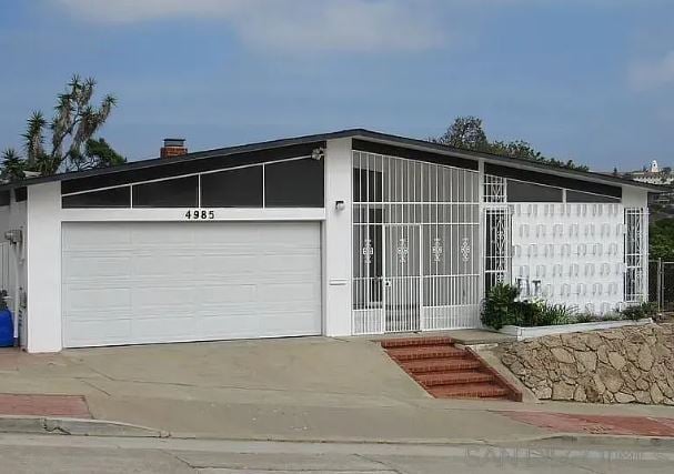 4985 Pacifica Dr