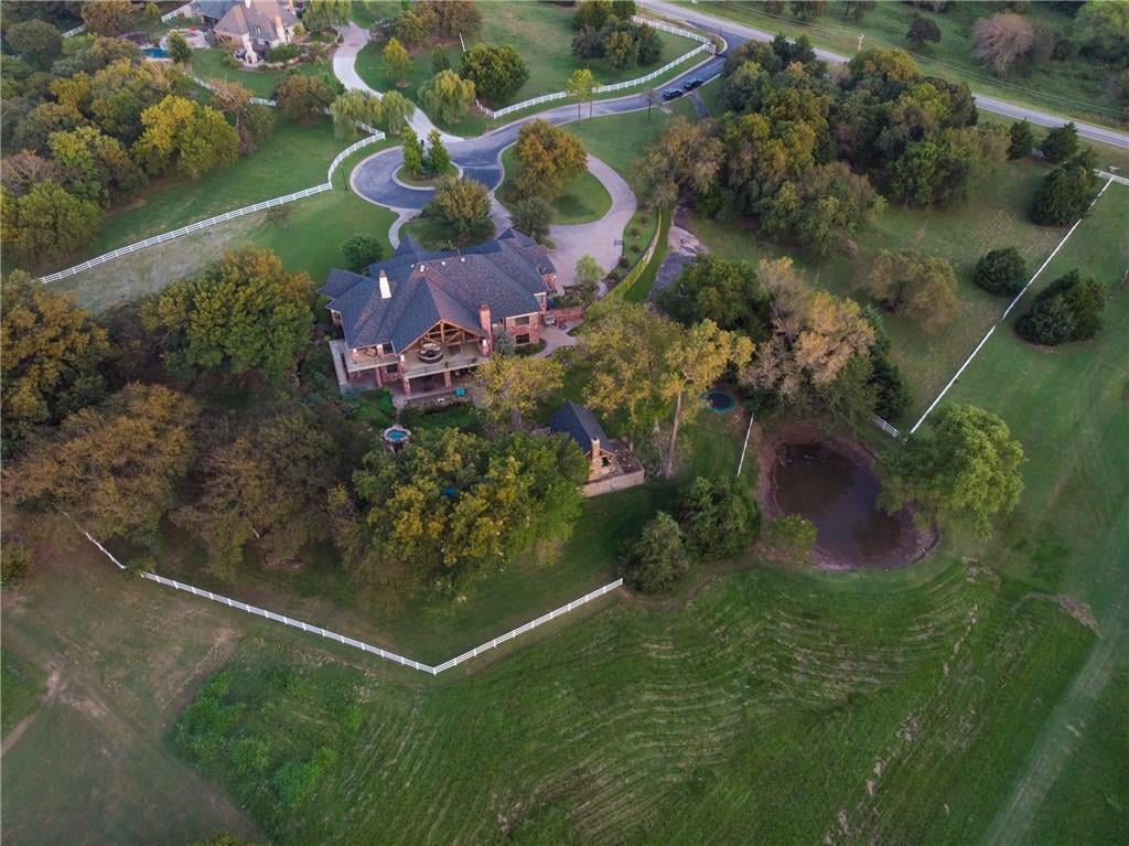 Equestrian Gated White Fences Luxury Addition in Oklahoma City - Wyatt Poindexter - The Agency