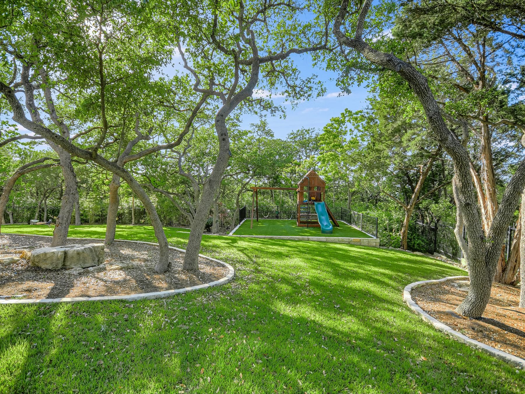 Resort amenities in Seven Oaks
