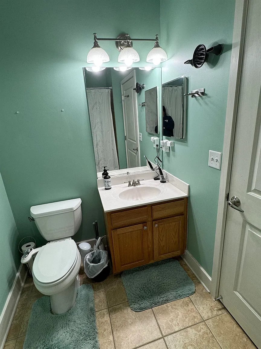 3 Greenwich Dr #89