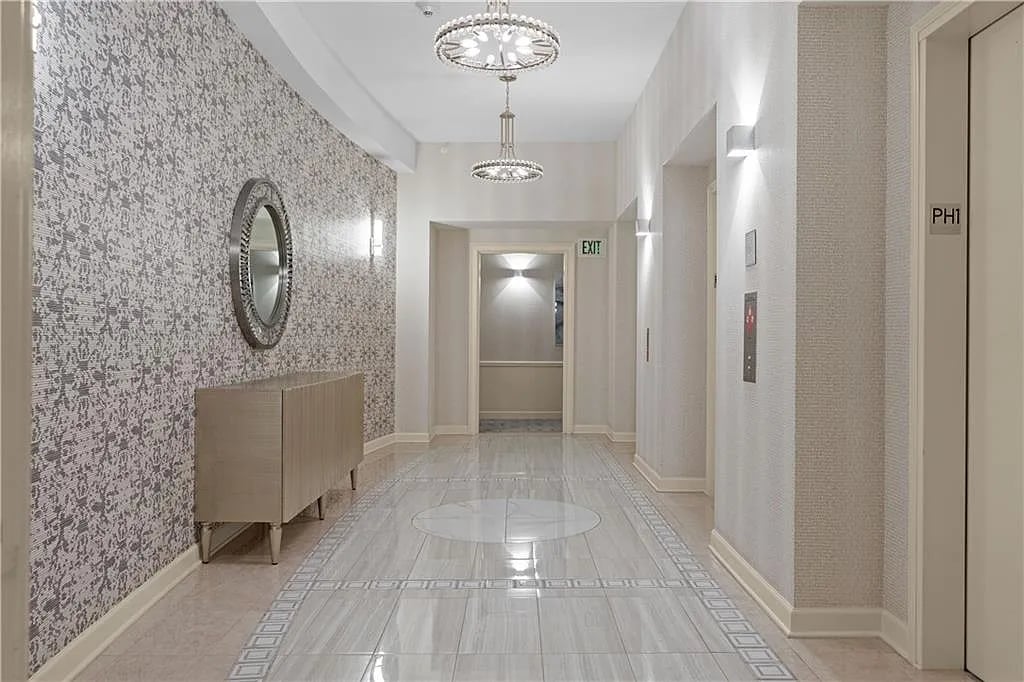 3475 Oak Valley Rd NE APT 2820