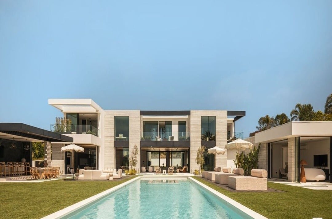 Skyreach Manor, Dume Dr, 90265