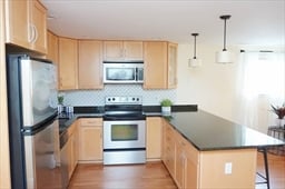 37 Kilby St