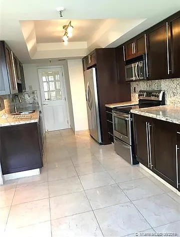 520 Brickell Key Dr #A616