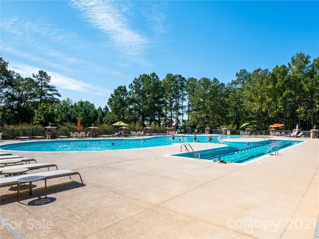 23076 Whimbrel Cir