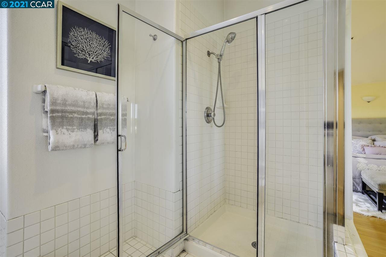 107 Emerald Bay Ln