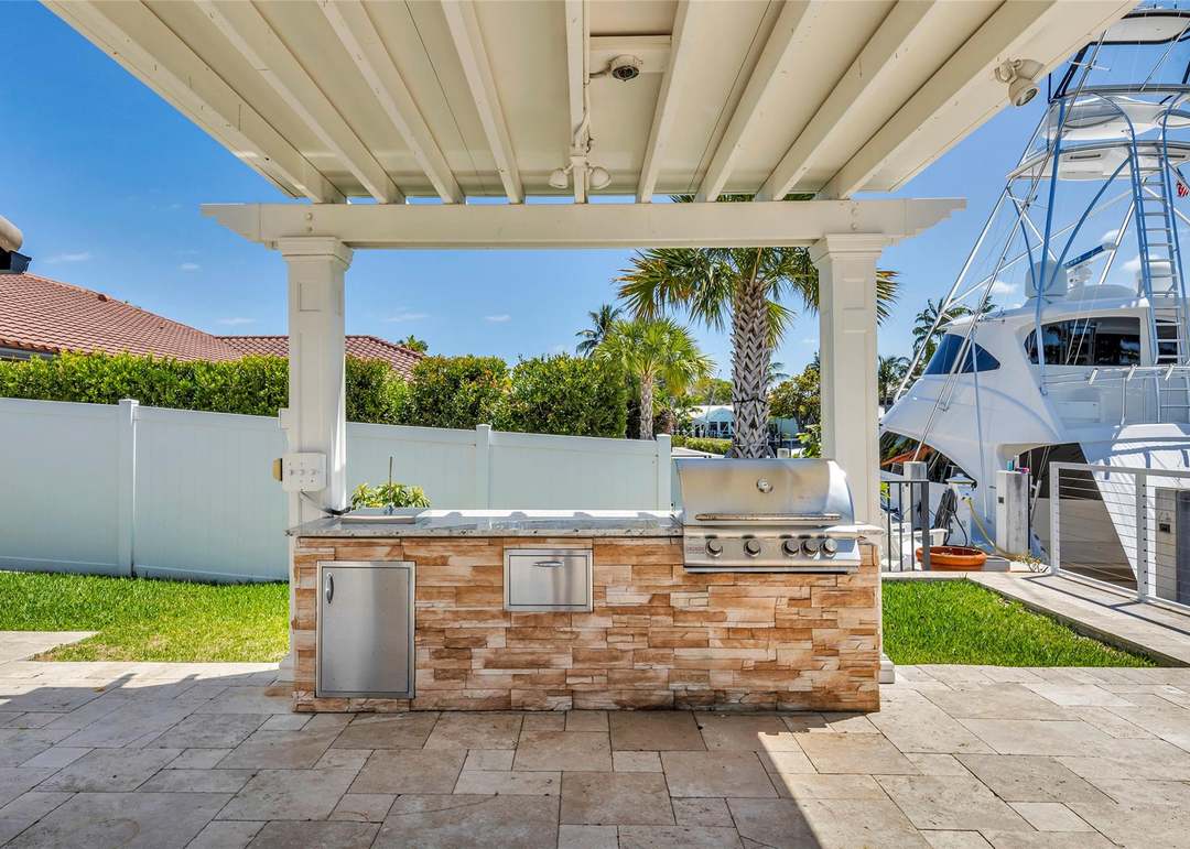 633 4th Key Dr