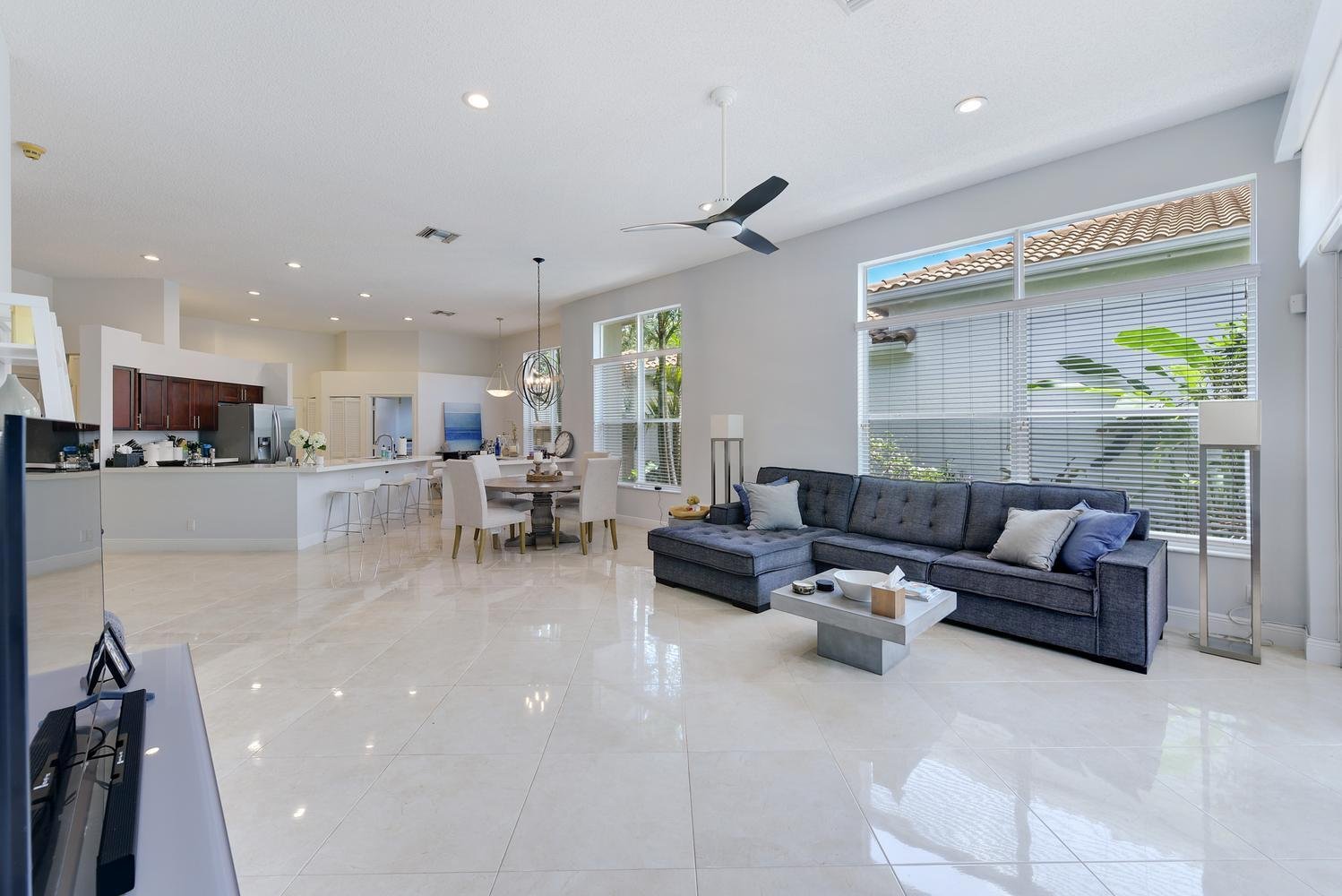 6685 NW 24th Ter