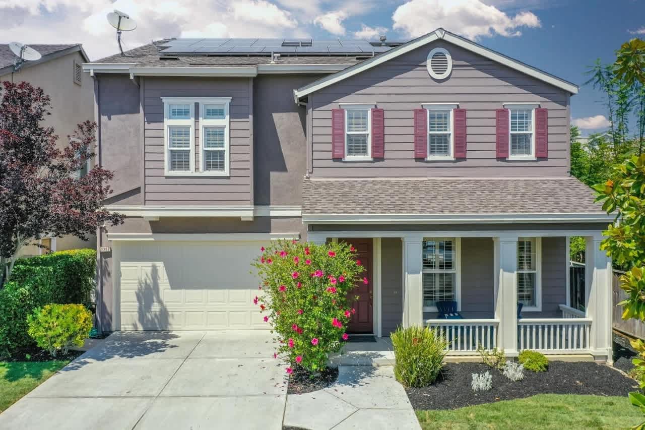 2307 Faircrest Dr