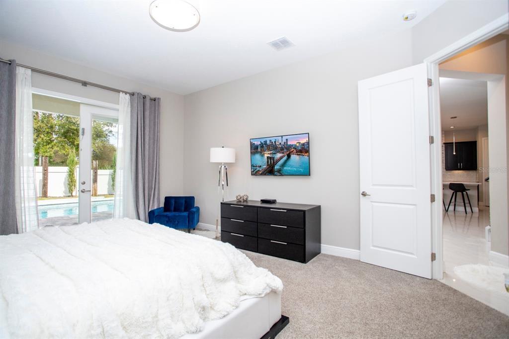 8252 Ludington Cir