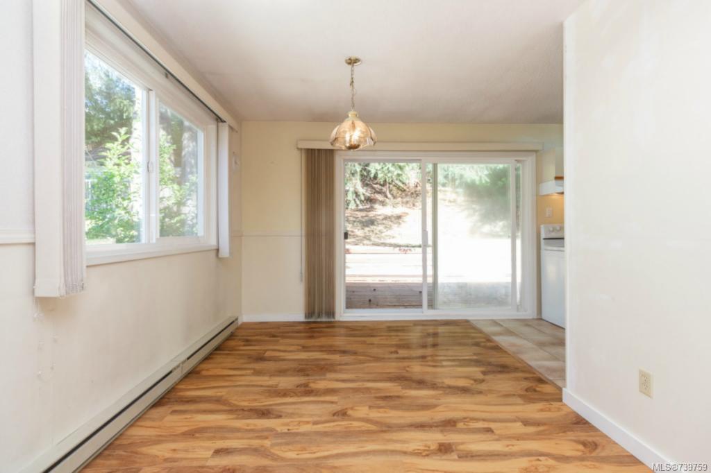 1084 Shaw Ave, Langford