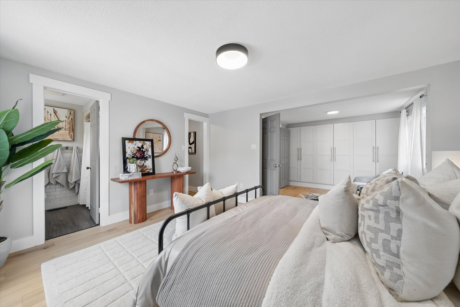 233 Fincham Ave 
