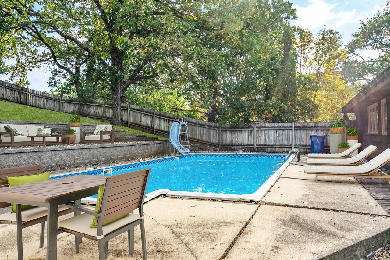 107 Belmont Rd