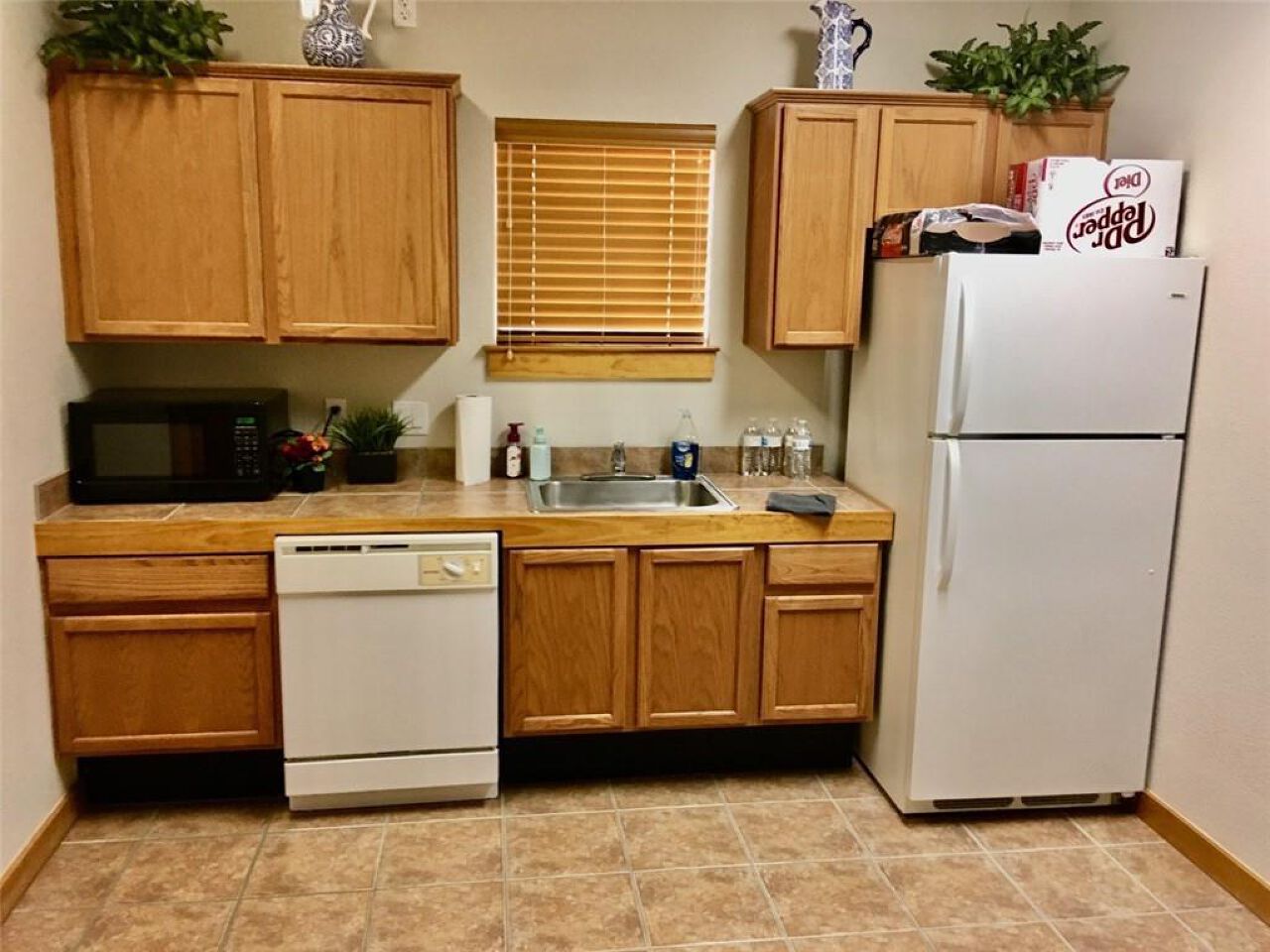 Georgetown Office Condo - 900 SF | 3 Offices + Conference
