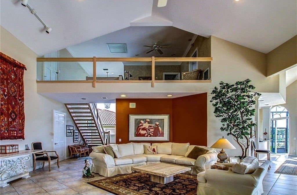 1885 Paseo Del Lago Ln