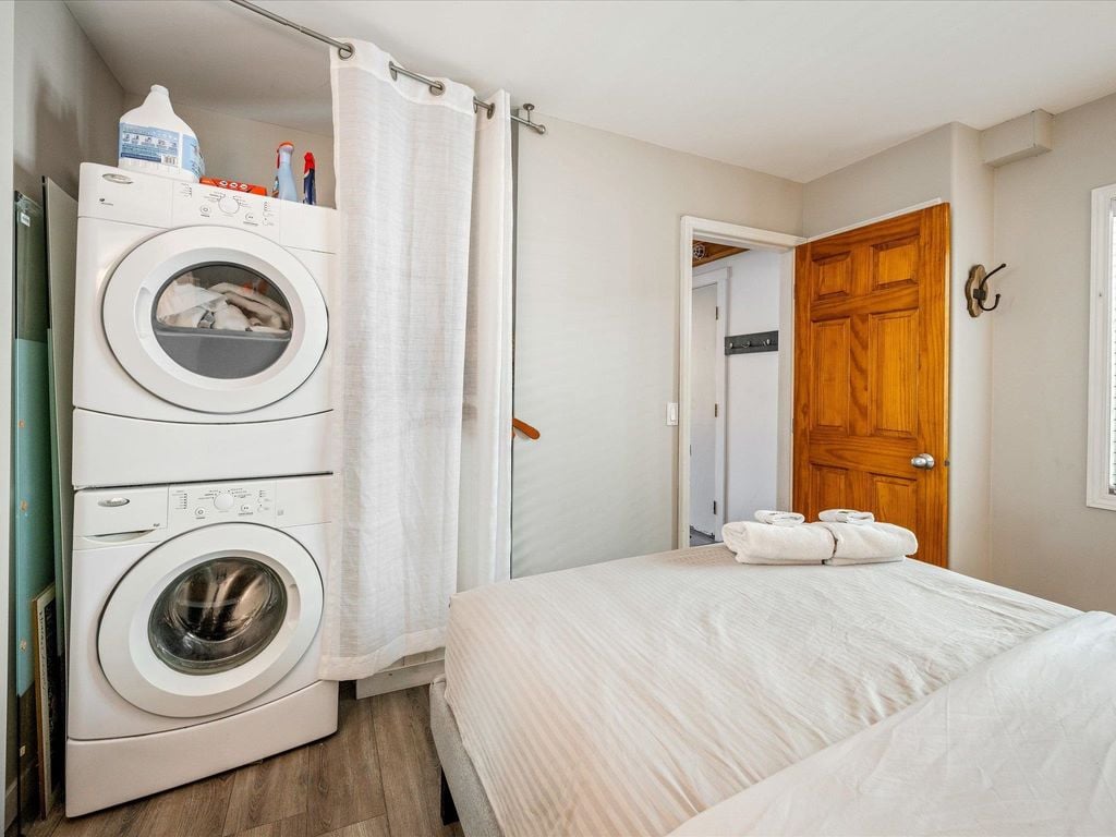 2134 Sarajevo Dr, #1