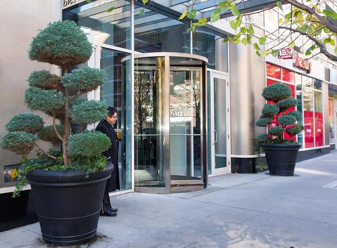 340 East 23rd Street 16E