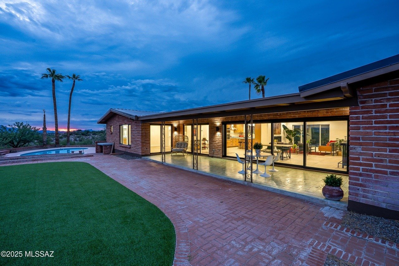 5240 E River House Rd