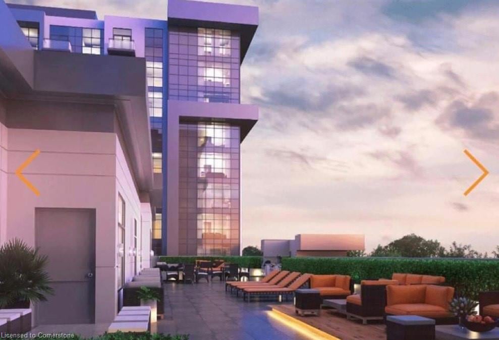 450 Dundas St E Unit: 302