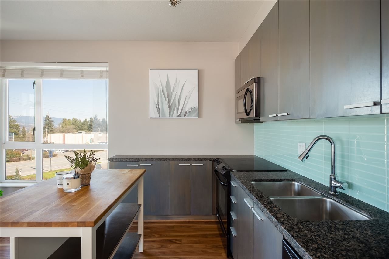 318-5388 Grimmer St