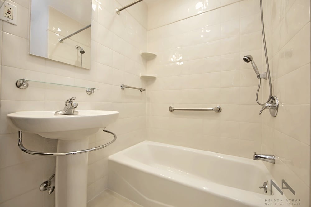 St Johns Place and 6th Ave