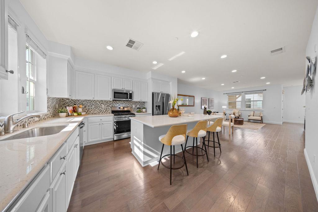341 Wild Rose Wy