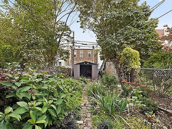 630 Vanderbilt Street *