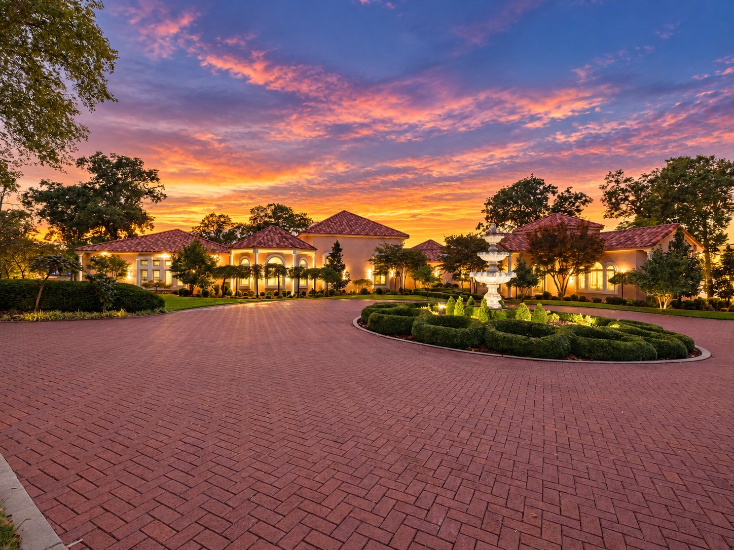 Mediterranean Estate Surrounded by the Beauty of Grand Lake 