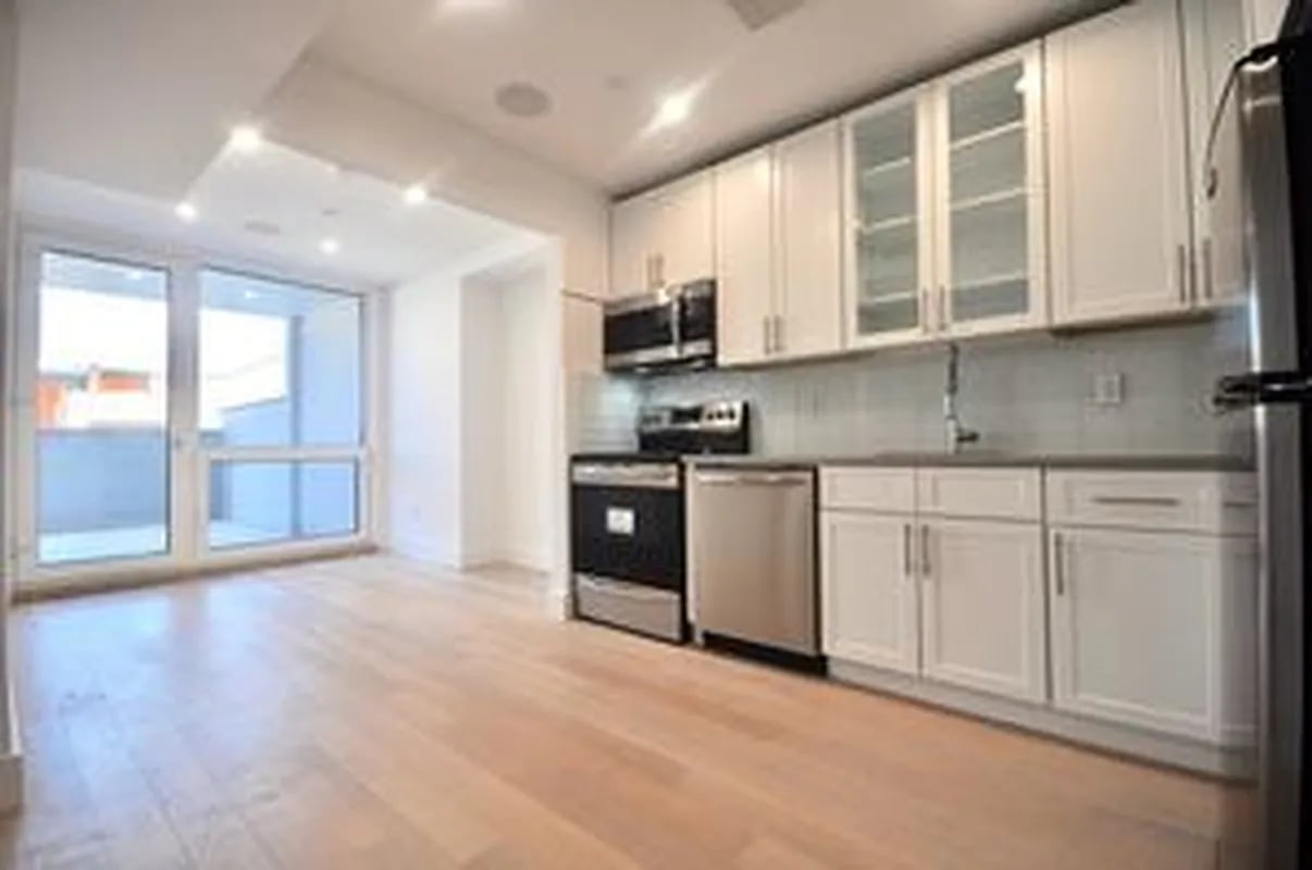  14-23 Broadway, #1R